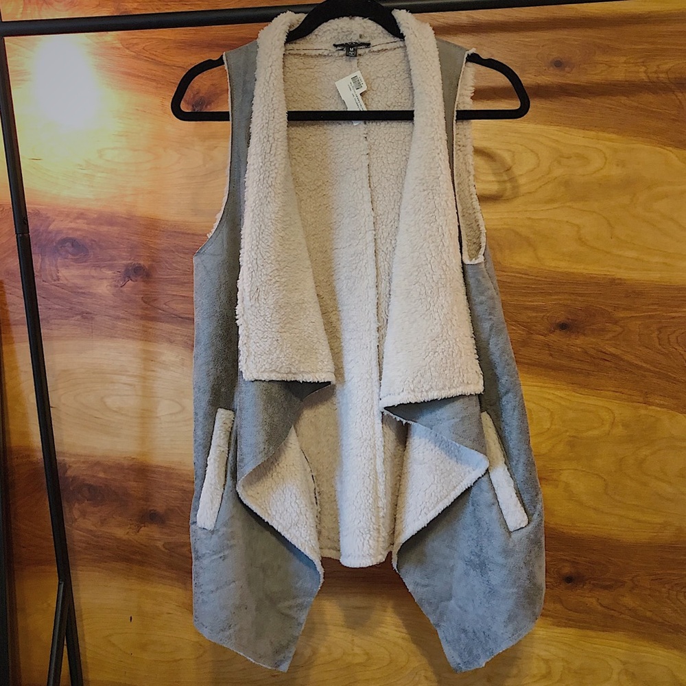 TCEC- Sherpa, fur vest with pockets